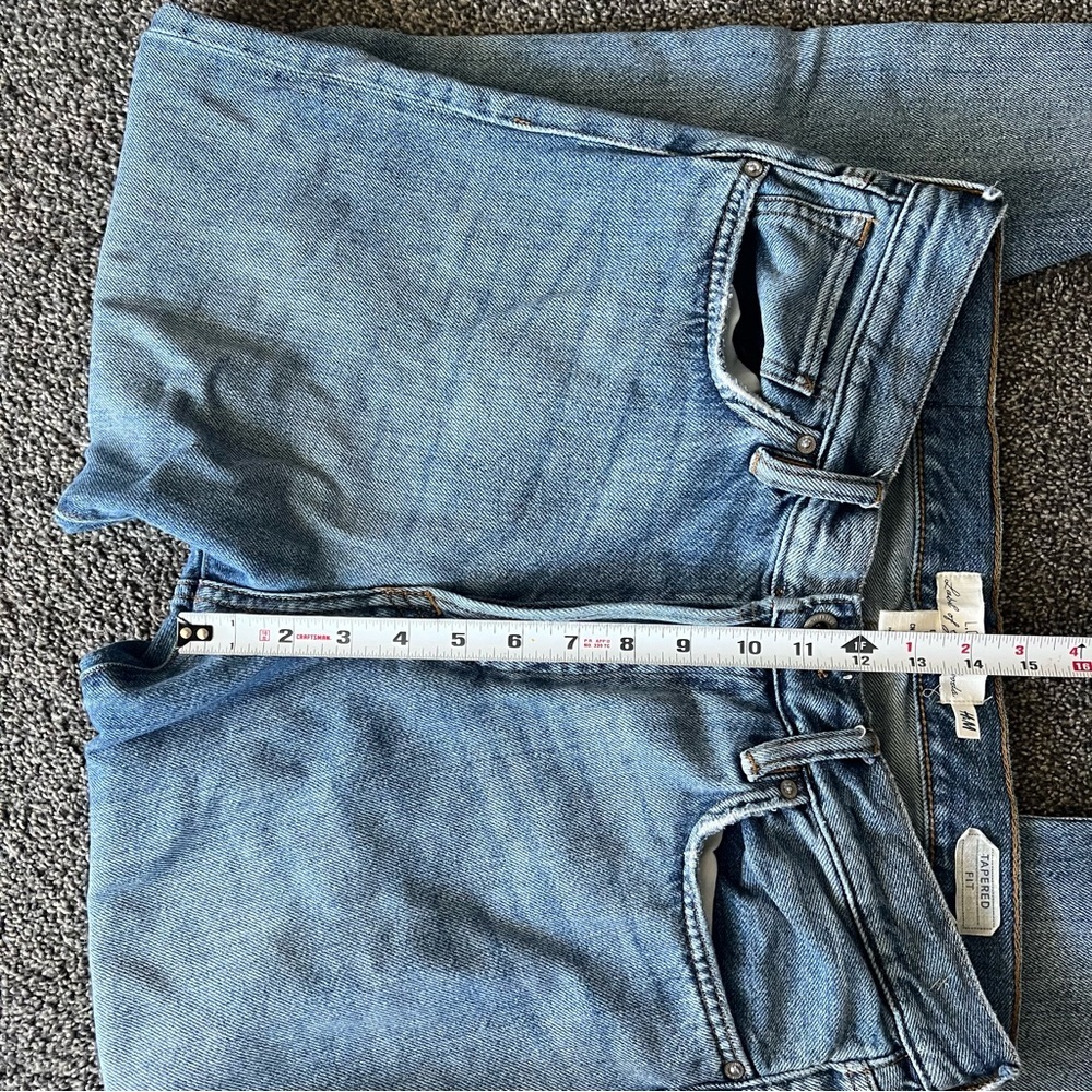 H&M Light Blue Tapered Jeans with Raw Edge - Picture 9 of 11